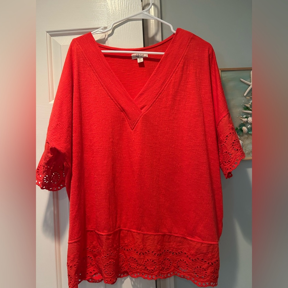 STYLE & CO short sleeve - v-neck top - size XXL